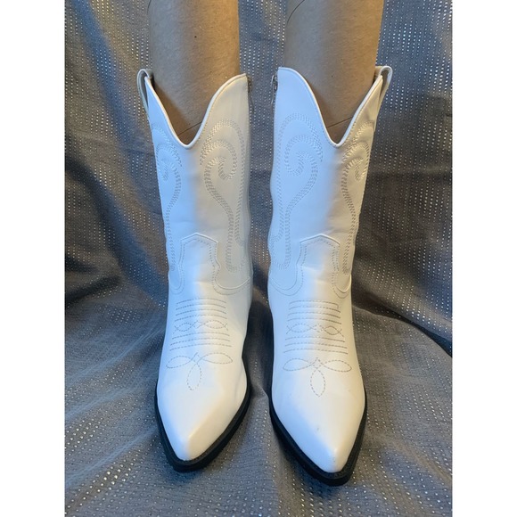 H Pretty Little Thing cowboy boots SZ 6 - Picture 1 of 11